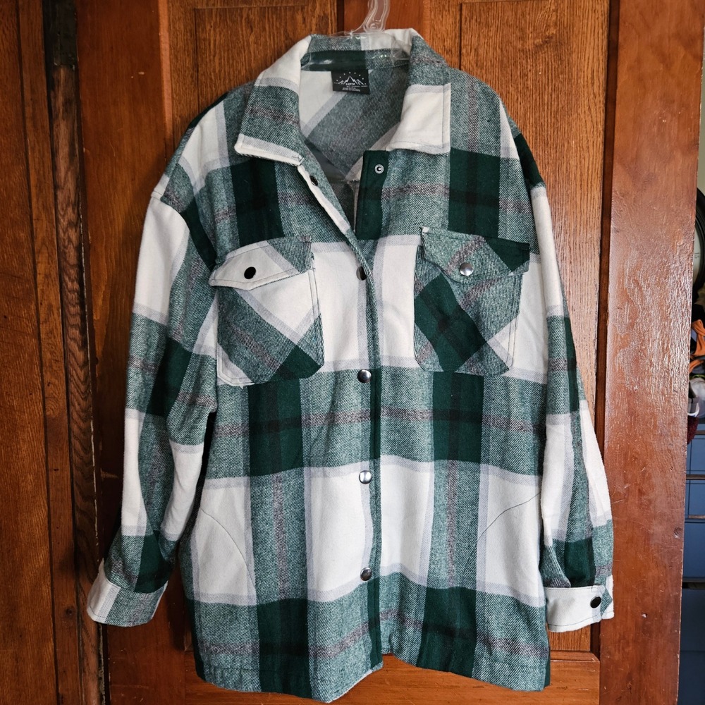 HFX Shacket Womens XL Green White Plaid Snap Front Flannel Shirt Jacket New